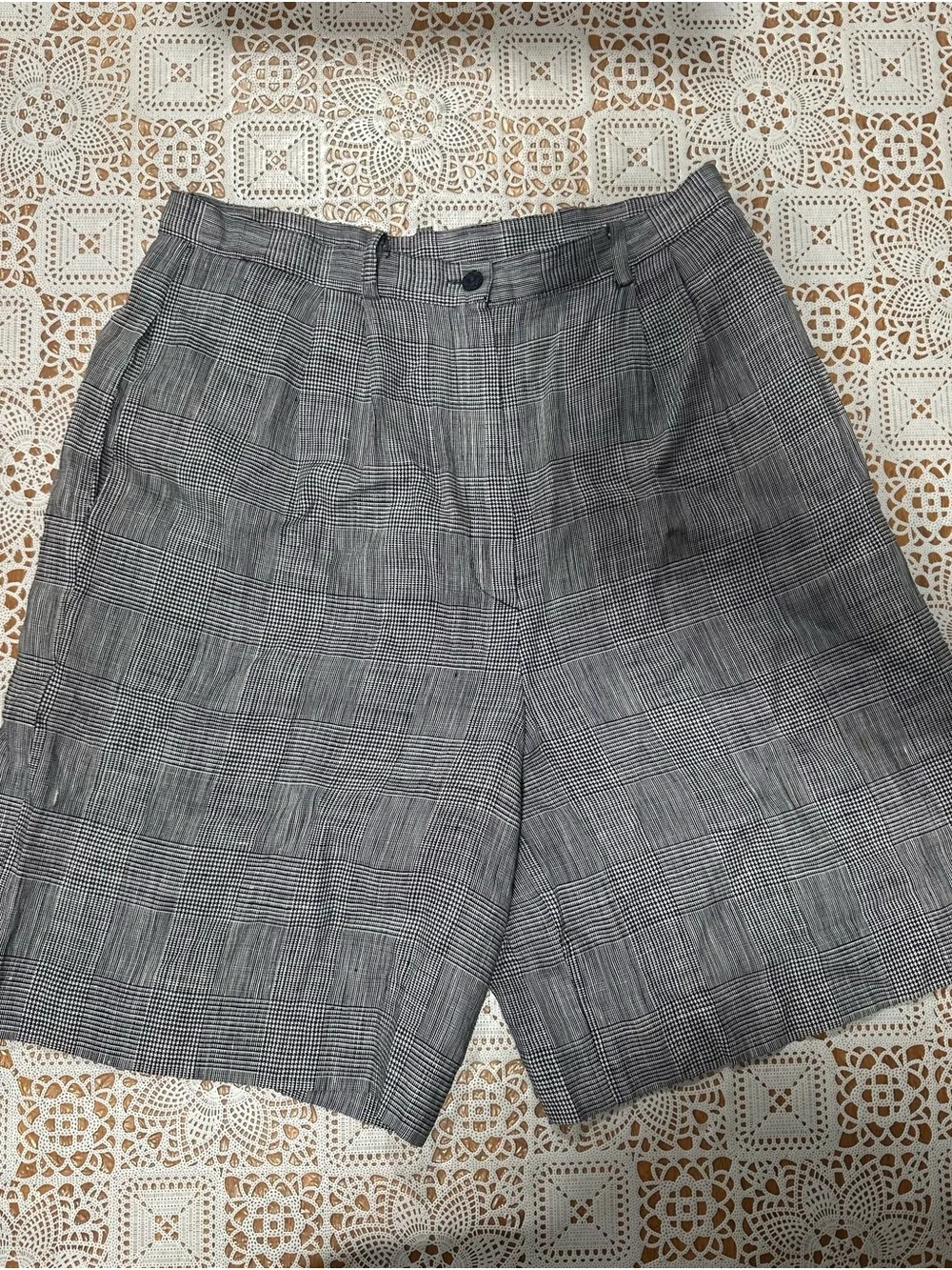 Vintage Talbots 100% Linen Glen Plaid Bermuda Shorts Women’s 10